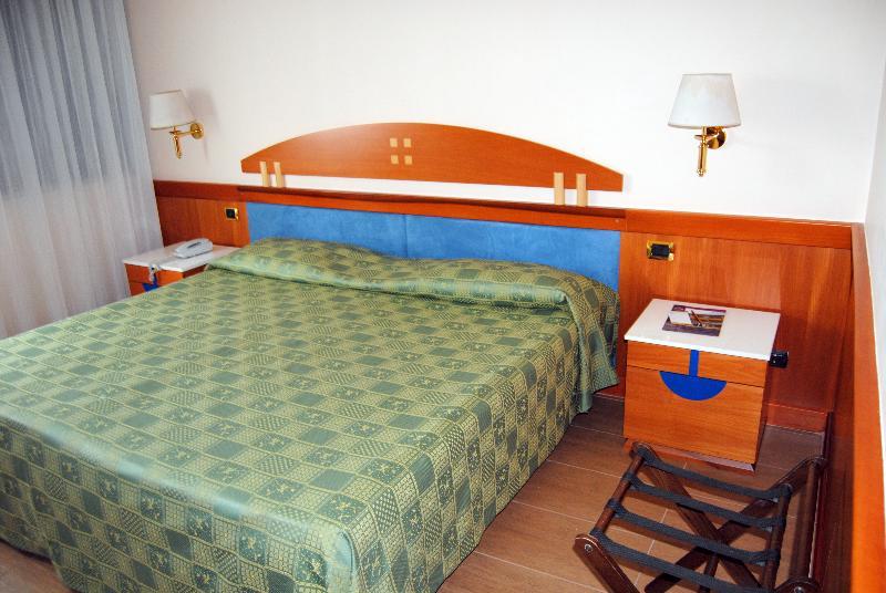 Hotel Futura Centro Congressi Napoli Ngoại thất bức ảnh